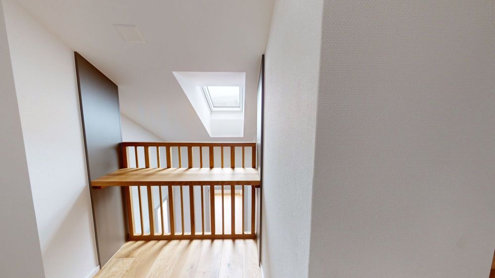 moderne und sanierte 3.5 Zimmer Dachwohnung in Glattfelden - Bild 11