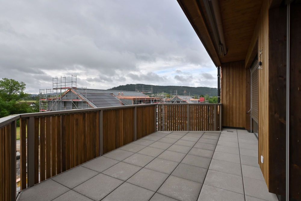 Helle Wohnung an ruhiger Lage gesucht? - Balkon