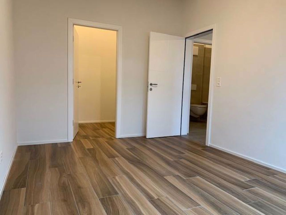 MAGNIFIQUE APPARTEMENT DE 3.5 PIECES LUMINEUX ET SPACIEUX, DANS UN CADRE PRIVILEGIE A MISERY-COURTION - Bild 6