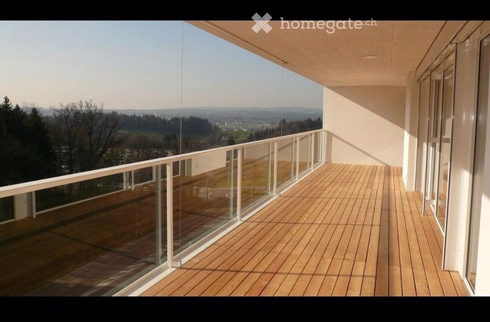 Moderne 3.5-Zimmer-Wohnung mit Balkon und schöner Aussicht in Luzern - Bild 1