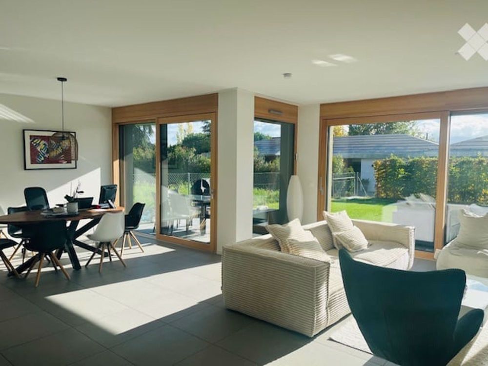 Zu vermieten – Superbe Apartment 4,5 Zimmer mit Garten und 2 Innenparkplätzen in Mies - Bild 2