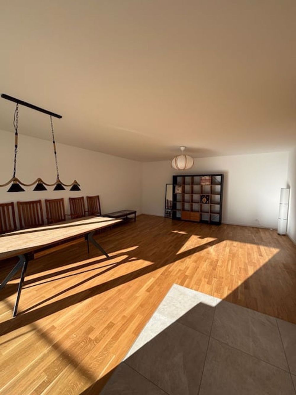 Schönes 3.5-Zimmer-Möbelhaus zur Miete in Chavannes-près-Renens - Bild 2