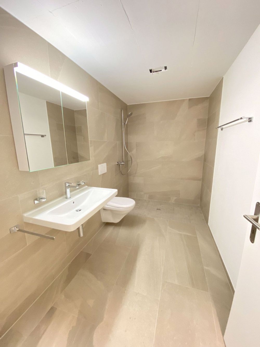 Grosszügige 3.5-Zimmerwohnung "ännet em Dorfbach" - Bild 4