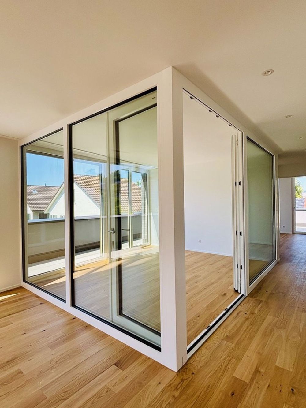 Exklusive Attika Wohnung mit Aussicht - Bild 3