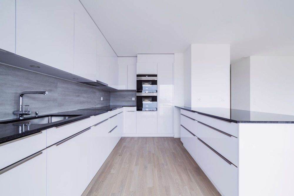 Superbe logement de 3,5 pièces comprenant 2 suites privatives - Bild 1