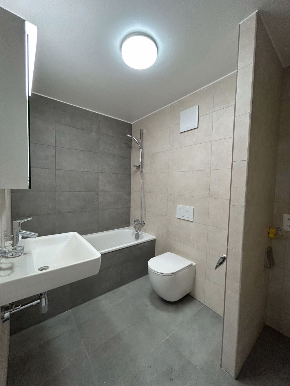 Wunderschöne 3.5-Zimmer-Wohnung, komplett neu, im 1. Stock - Objekt Nr. 8 - Route de Saint-Denis 3 - Senarclens - Bild 10