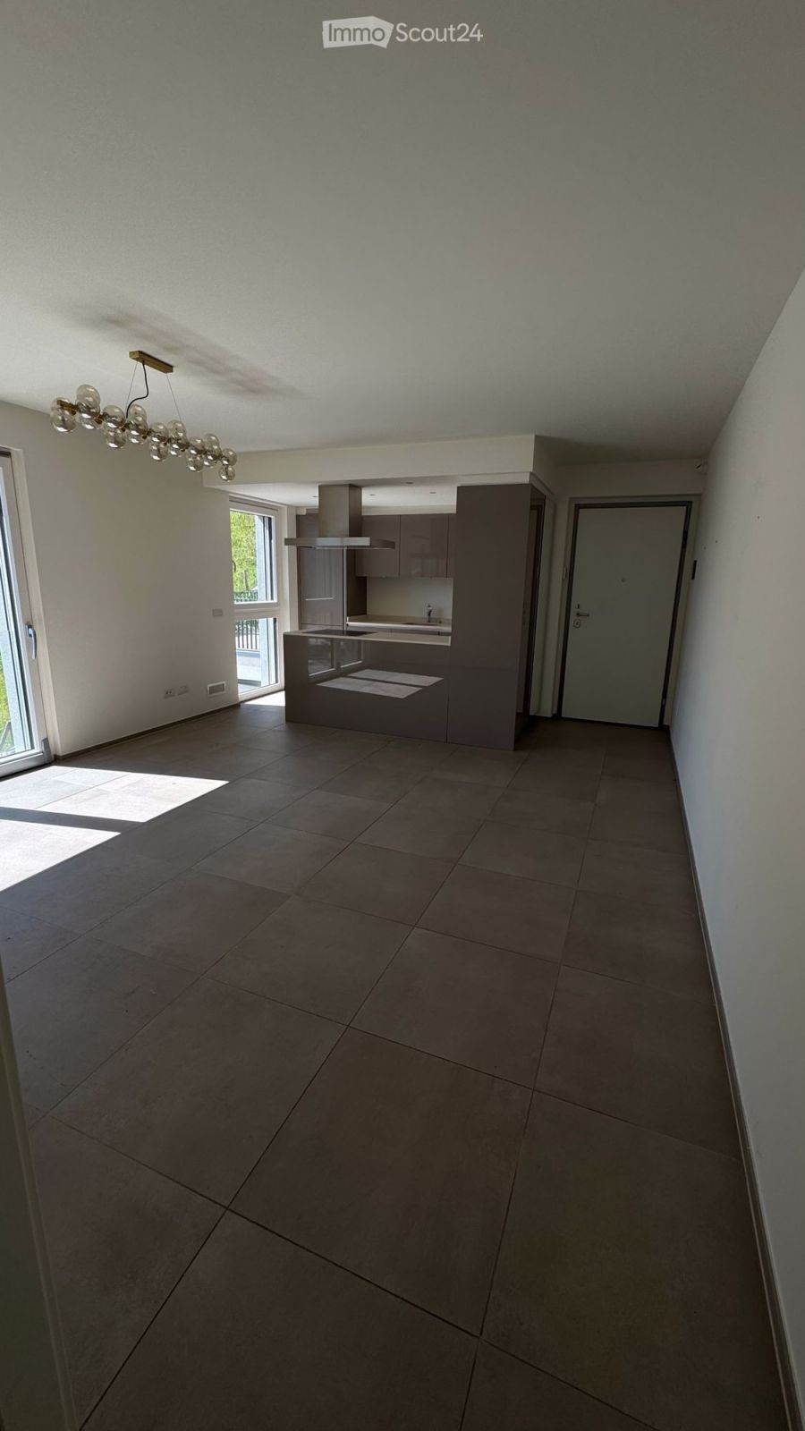 Modernes 3.5-Zimmer-Apartment mit Panoramablick in Lugaggia - Bild 4