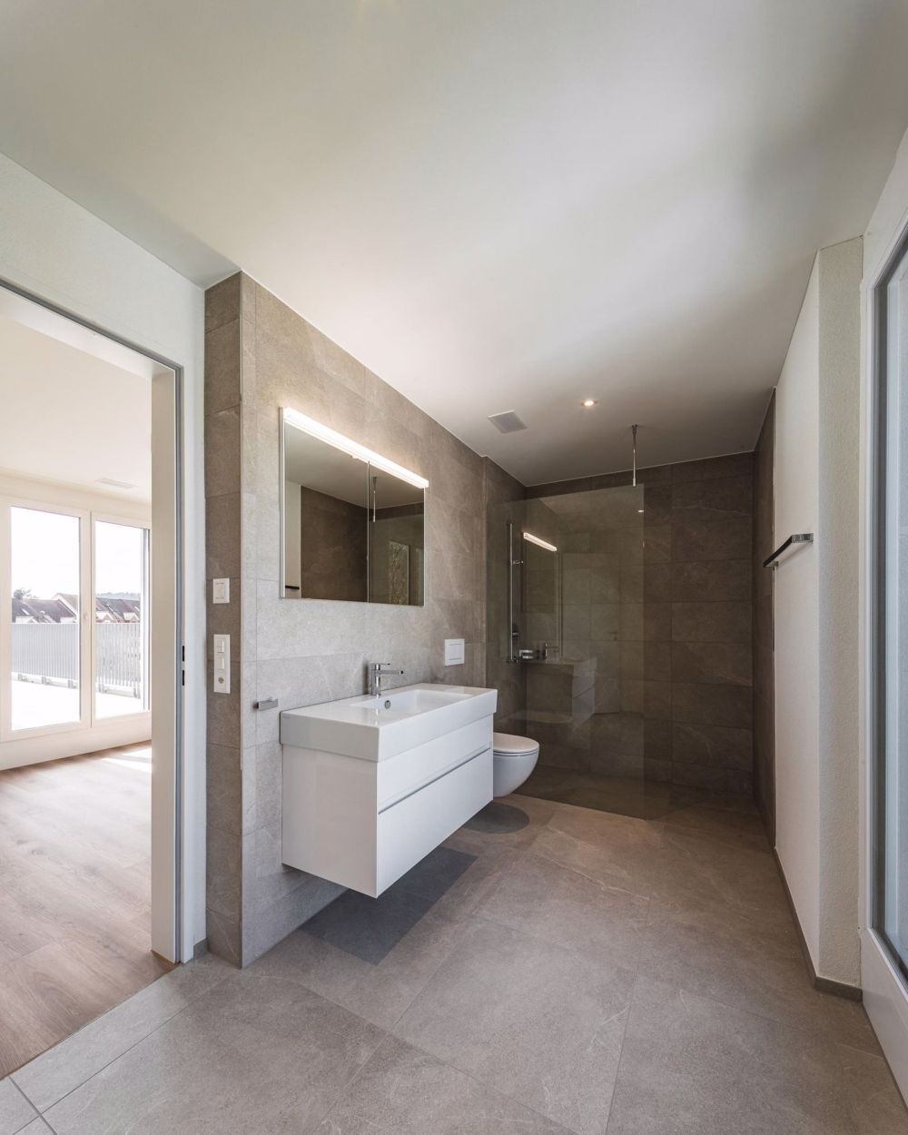 Moderne Attikawohnung zwischen Natur und Stadtzentrum - Bild 7