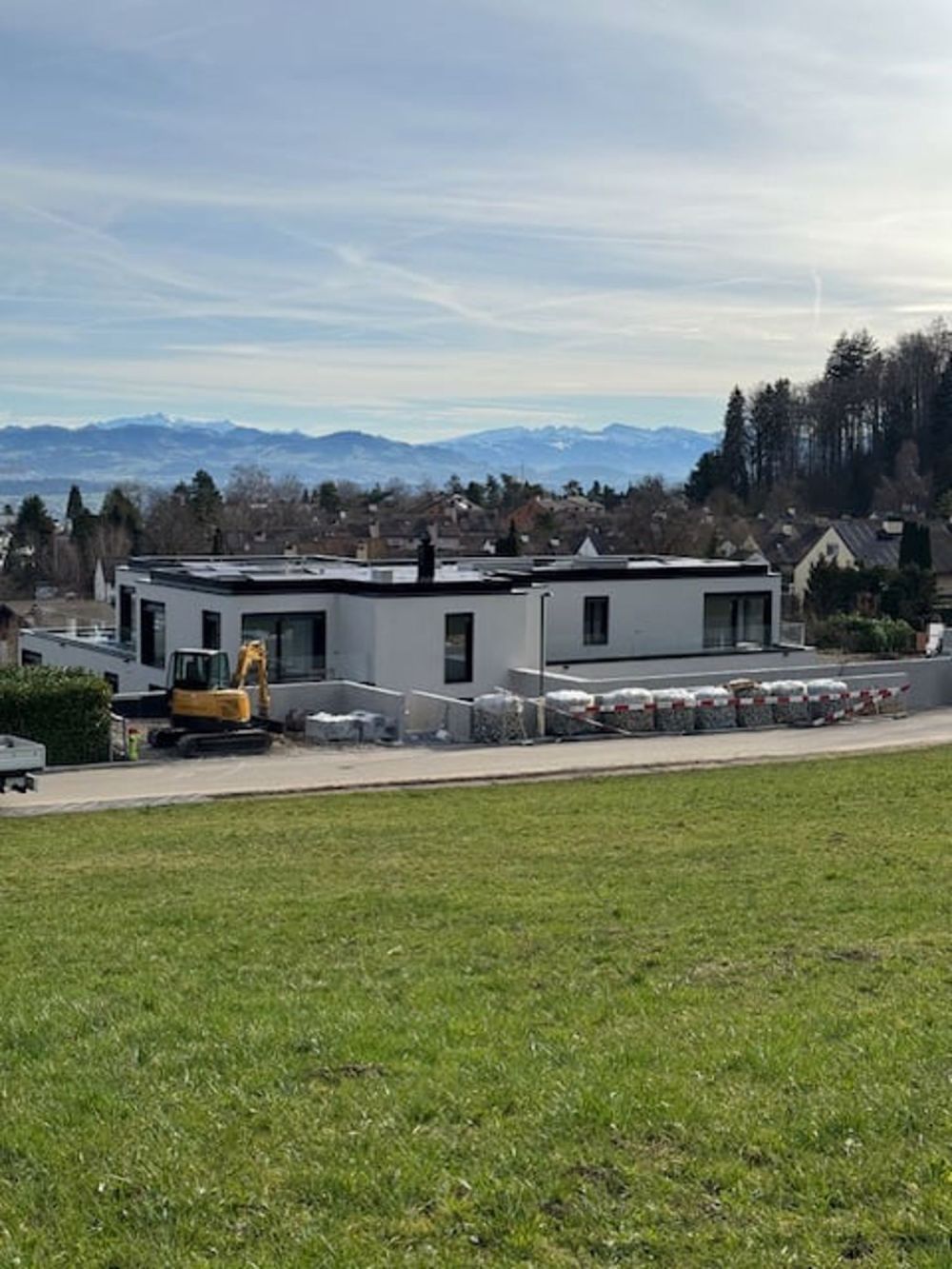 NEUBAUWOHNUNG - 3.5 Zimmer-Wohnung - sehr grosszügig und mit toller Aussicht und Ruhe - Bild 5