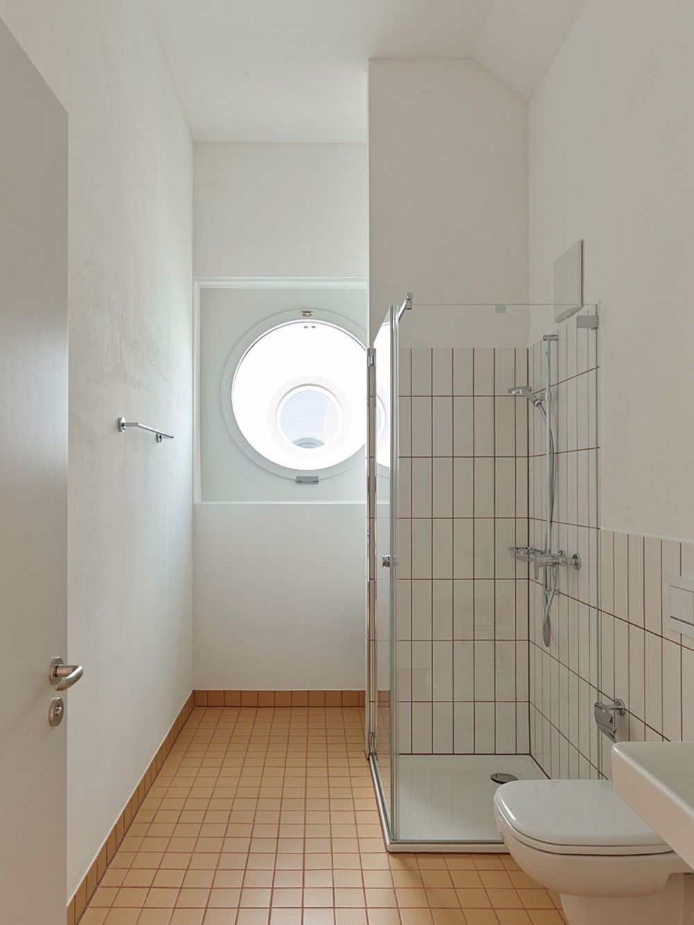 moderne Neubauwohnung in Rotmonten! - Bad