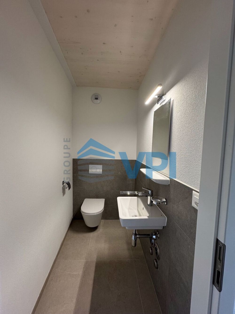 APPARTEMENTS NEUFS DE 6 PIECES AVEC JARDIN - WC