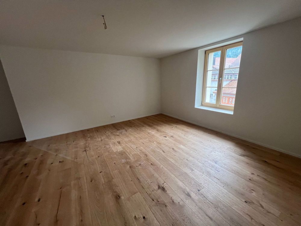 Neu Sanierte 2,5-Zimmer-Wohnung in Hofstetten – Moderner Wohnkomfort in ruhiger Lage - Bild 2