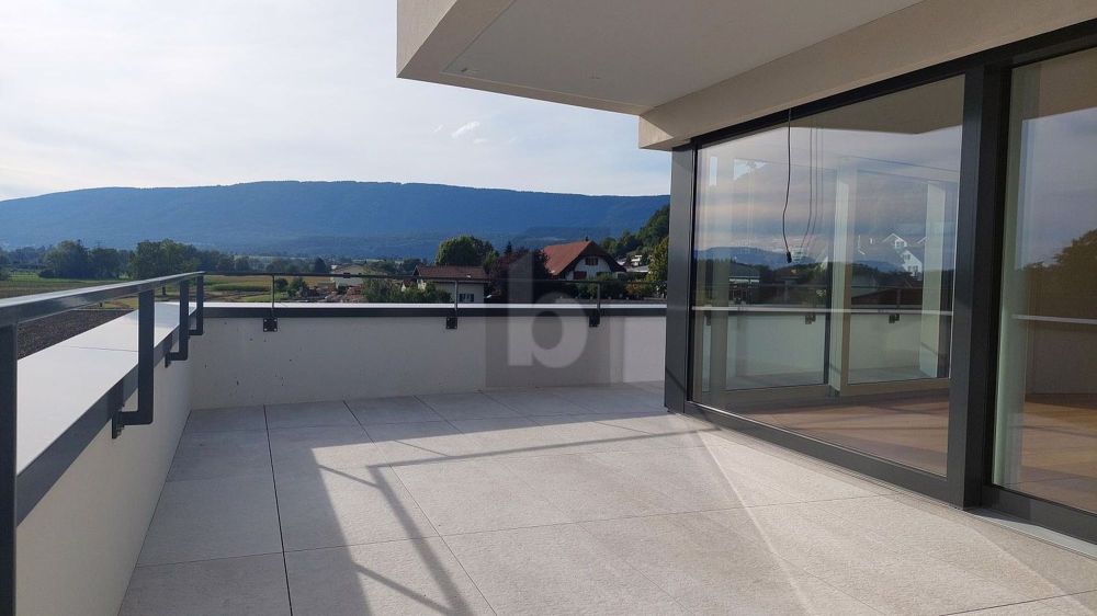 MODERN UND GROSSZÜGIG MIT SONNIGER TERRASSE - Bild 1