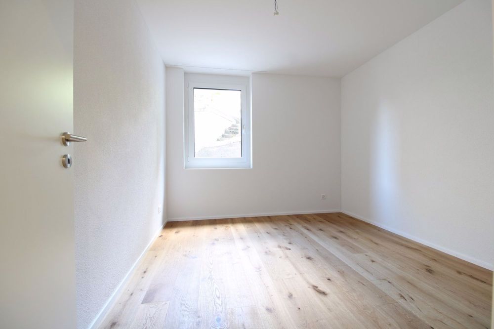 Grosszügige 4.5-Zimmerwohnung mit Balkon und hohem Wohnkomfort - Bild 8