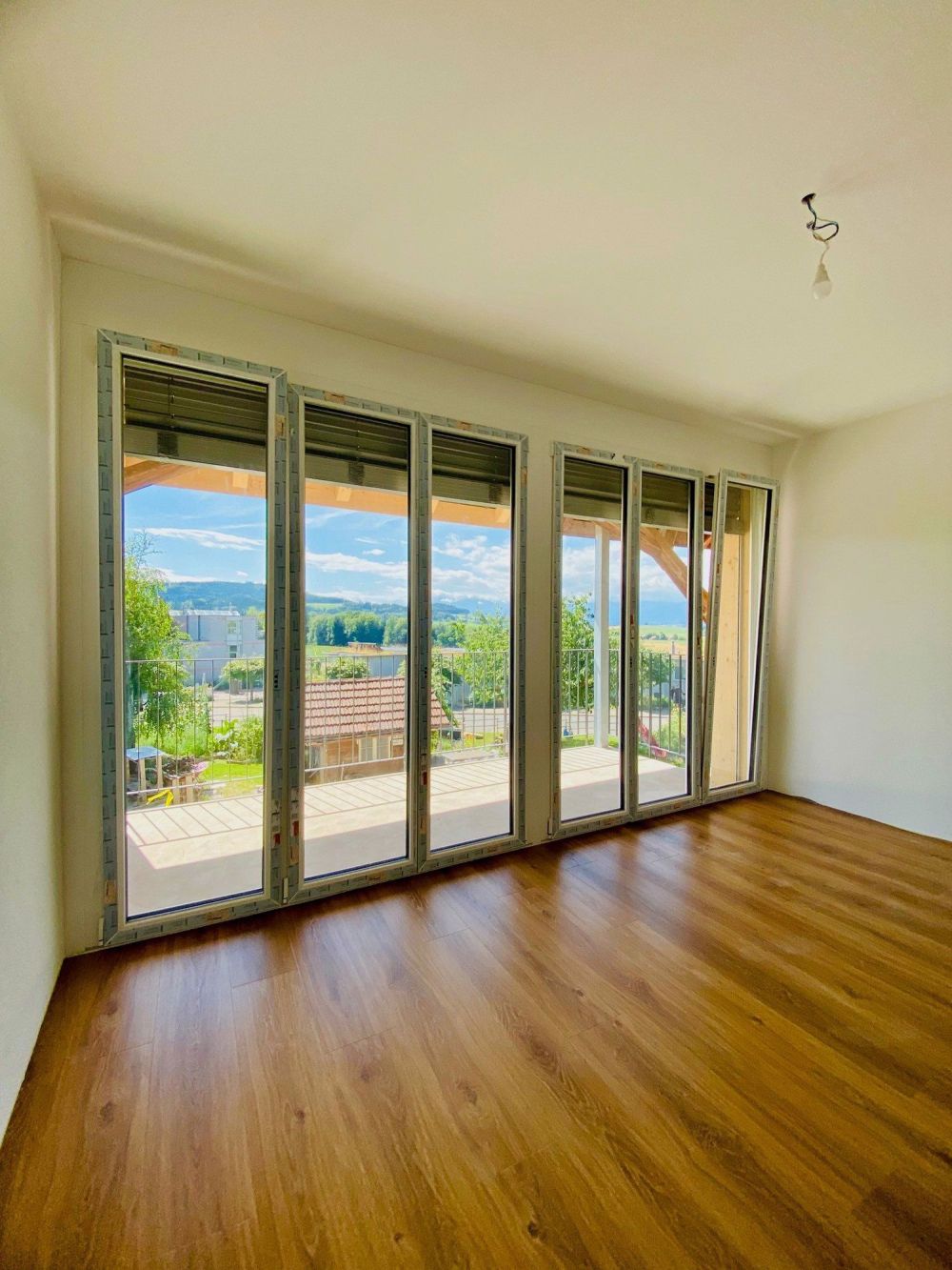 Moderne 3-Zimmer-Wohnung mit grossem Balkon - Erstbezug per 1. November 2025 - Bild 8