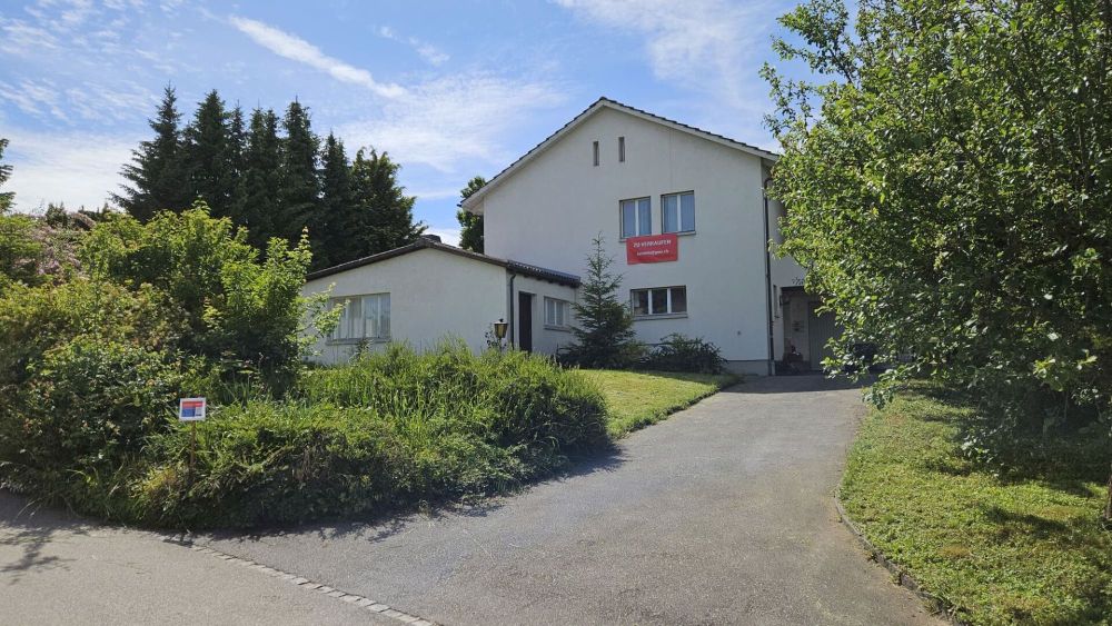 Freistehendes Einfamilienhaus in Jegenstorf - Bild 1