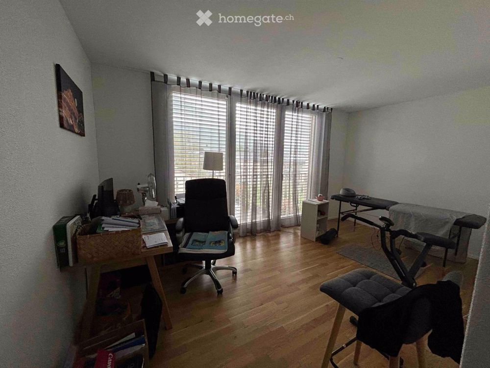 Moderne 3.5-Zimmer-Wohnung am Bahnhofplatz in Altdorf - Bild 3