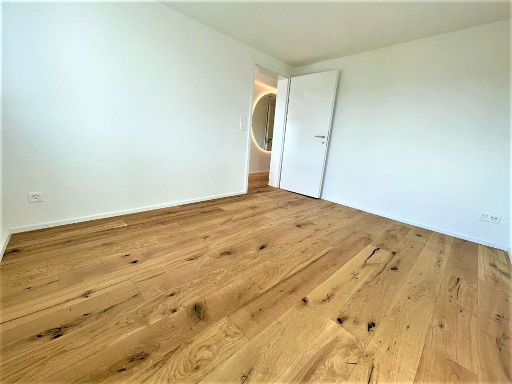 TOP MODERNE 3.5 ZIMMER WOHNUNG MIT PRIVATER WASCHMASCHINE/TUMBLER - Bild 11