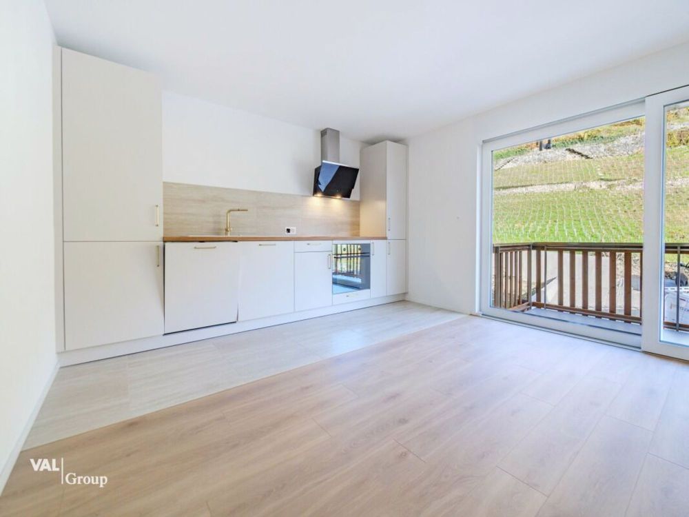 Schönes neues Apartment mit Balkon im Herzen des Dorfes - Bild 3