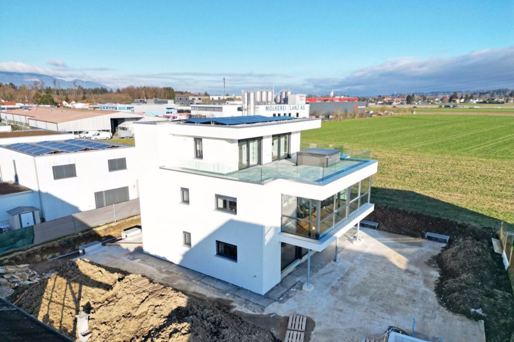 ERSTBEZUG - LUXURIÖSE 5.5-ZIMMER MAISONETTEWOHNUNG - Bild 1