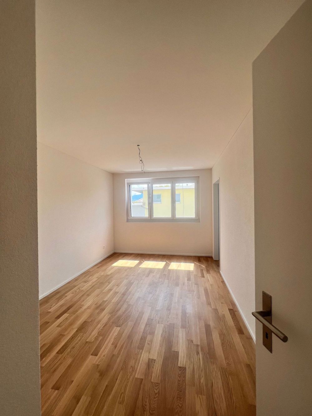 Moderne 3.5-Zimmer-Wohnung mit Balkon in Rebstein - Bild 4