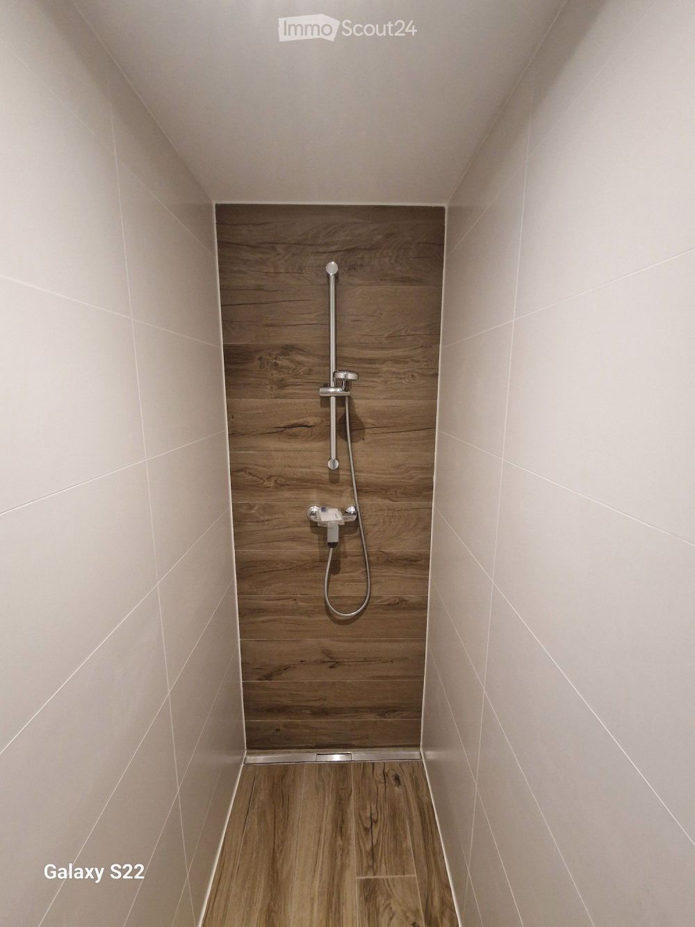 Prächtige 3,5-Zimmer-Wohnung in einem Neubau in Villarsiviriaux - Bild 8