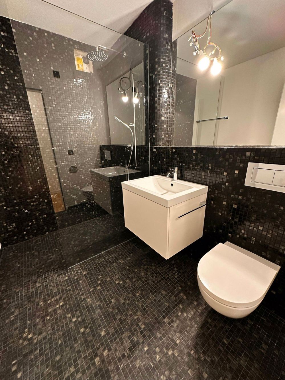 Erstvermietung - Stylische 3-Zimmerwohnung am Züriberg - Bild 4