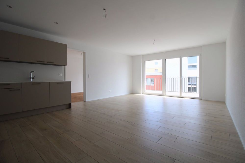 Moderne 4.5-Zimmerwohnung mit zwei Bädern und gemütlichem Sitzplatz - Bild 3