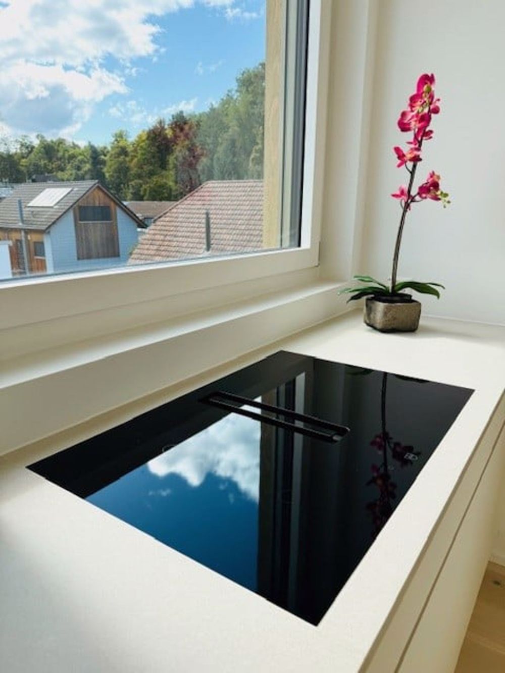 Neu erstellte, lichtdurchflutete 3,5 Zimmer Wohnung mit 2 grossen Terrassen - Bild 2