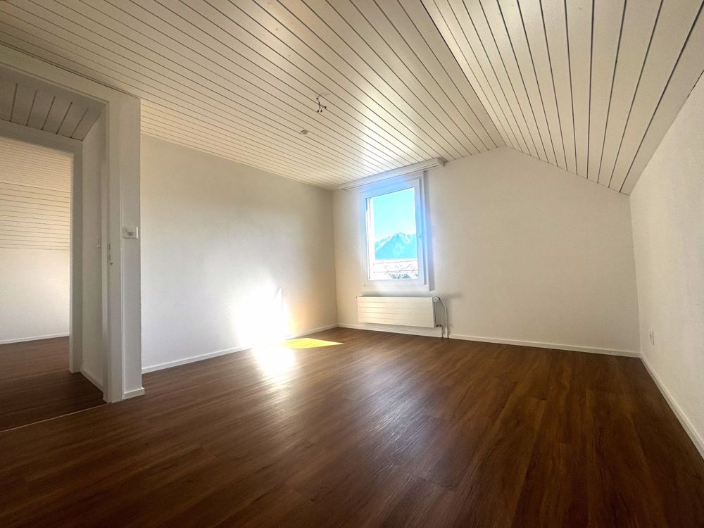 Gemütliche Dachwohnung mit Balkon und eigenem Gartenoase - Bild 9