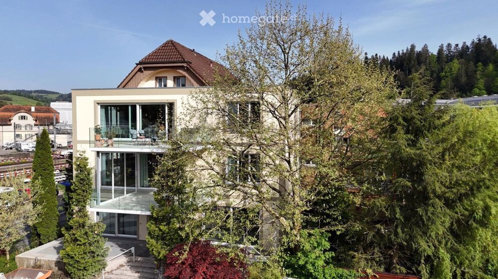 Moderne 4-Zimmer-Wohnung mit grosser Terrasse und Sonnen Balkon in Langnau im Emmental - Bild 1