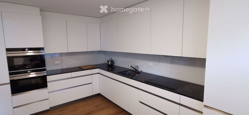 Grosszügige 5.5-Zimmer-Wohnung mit Kamin und grosser Doppelgarage in Brig, 5 min bis Bahnhof - Bild 2
