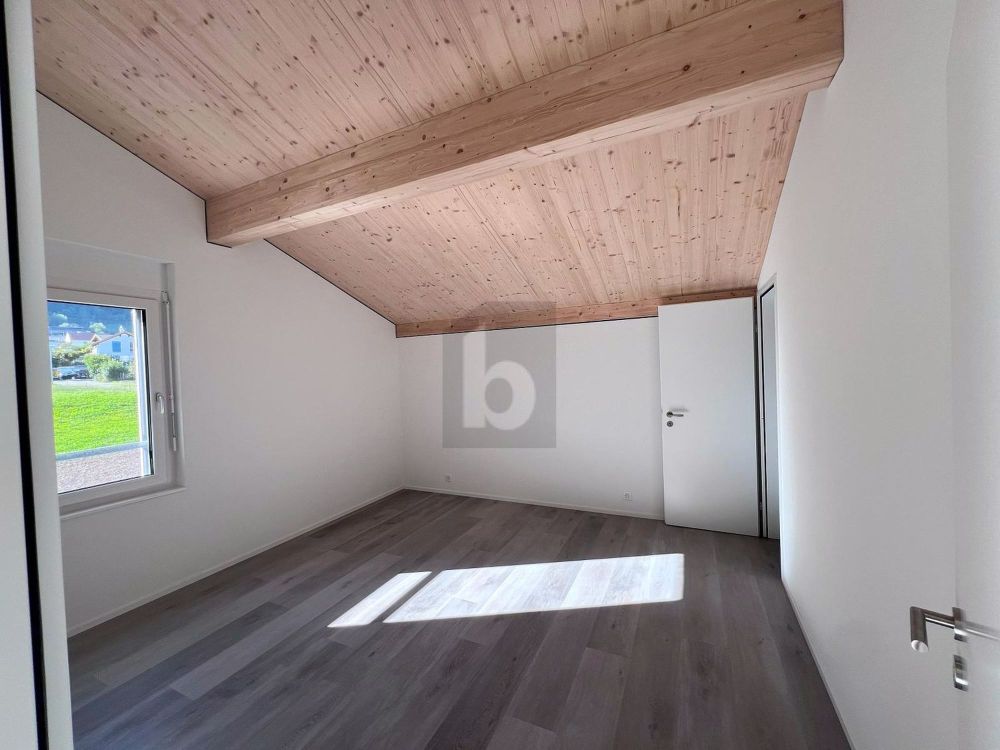 LICHTDURCHFLUTET UND RUHIG GELEGEN - Bild 4