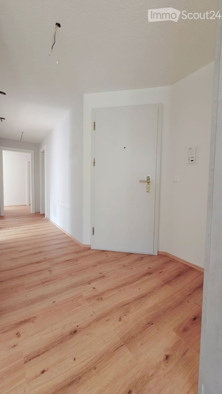 Erstvermietung sonnige 4.5 Wohnung nach Kernsanierung im Eigentumsstandart - Bild 3