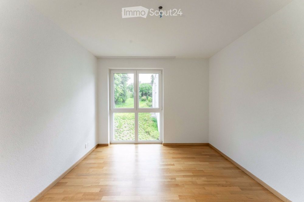 Lichtdurchflutete 4½-Zimmer-Wohnung mit Balkon und Panoramablick - Bild 7