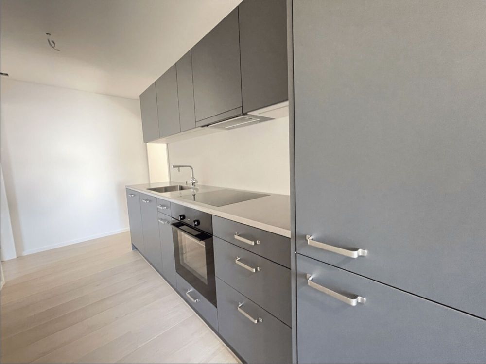 Wunderschöne, moderne 5-Zimmer-Wohnung, Obergeschoss/Dachgeschoss mit Studio EG mitten in Meilen - Bild 3