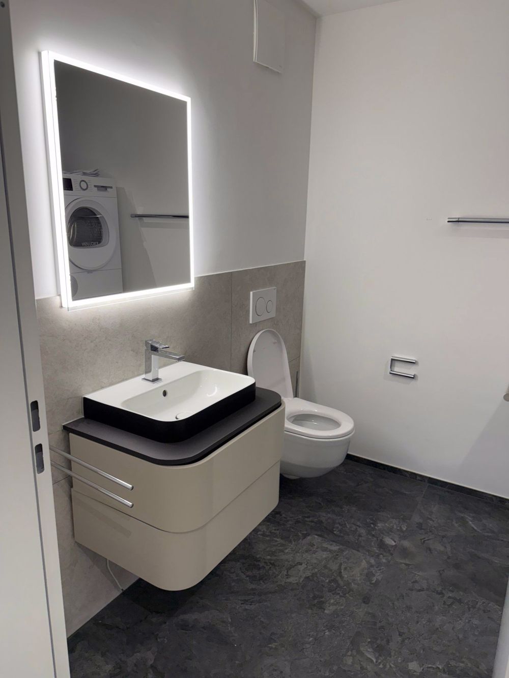 Neubau: 4.5-Zimmerwohnung mit grossem Balkon und Tiefgaragenplatz in Däniken - Bild 3