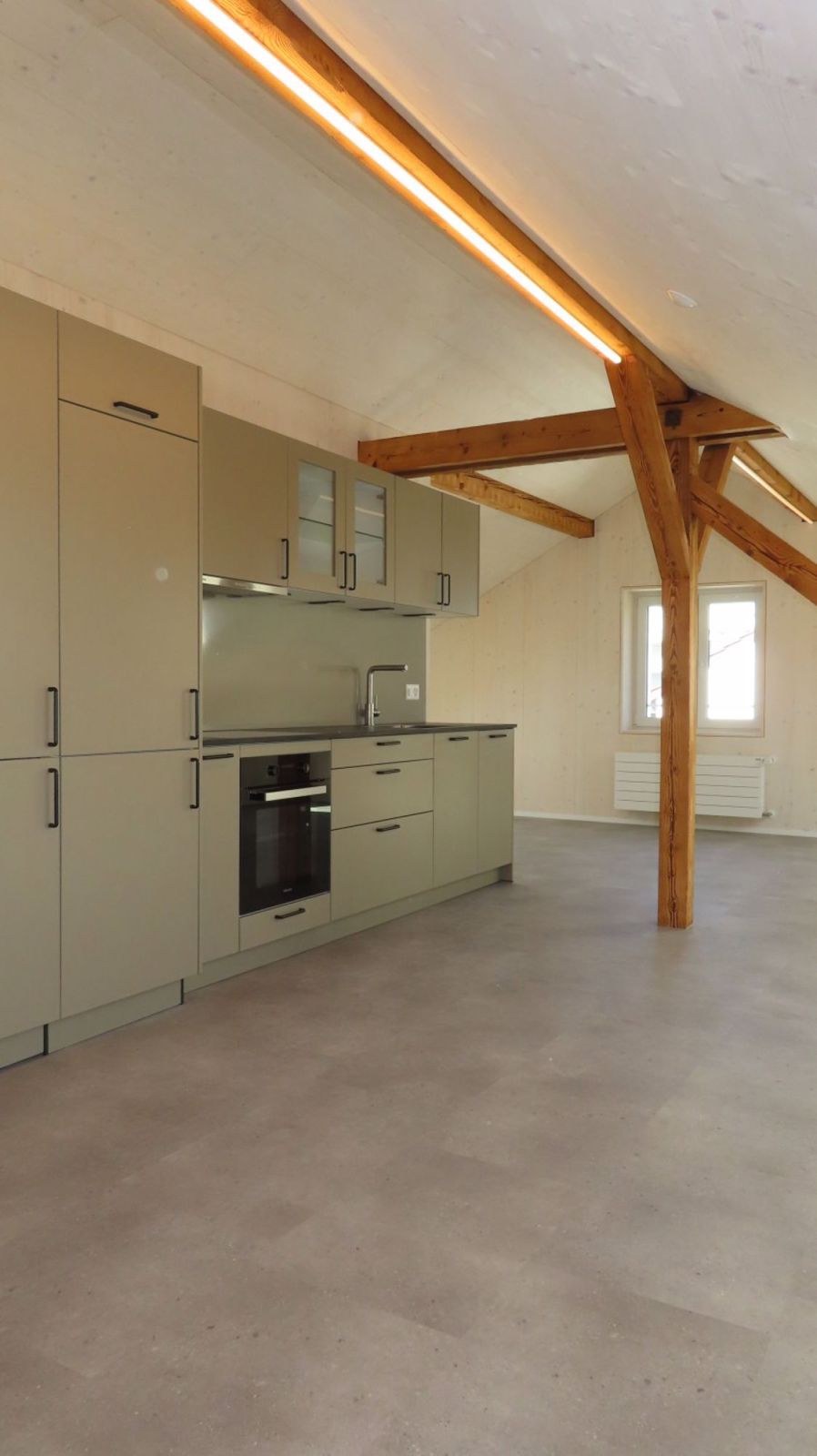 Erstbezug nach Neubau: Einmalige Loft-Dachwohnung 72 m2 (1 Hauptraum) - Bild 3