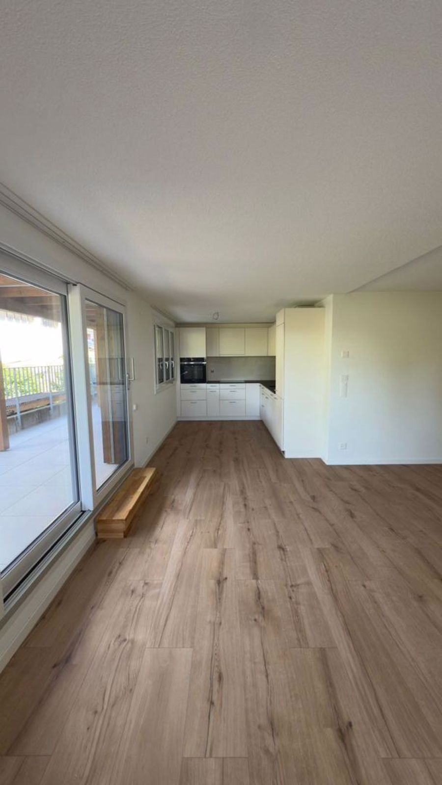 Grosszügige 2 1/2-Zimmer-Wohnung mit modernemFlair und ganz viel Charme in Aeschlen ob Gunten - Bild 2