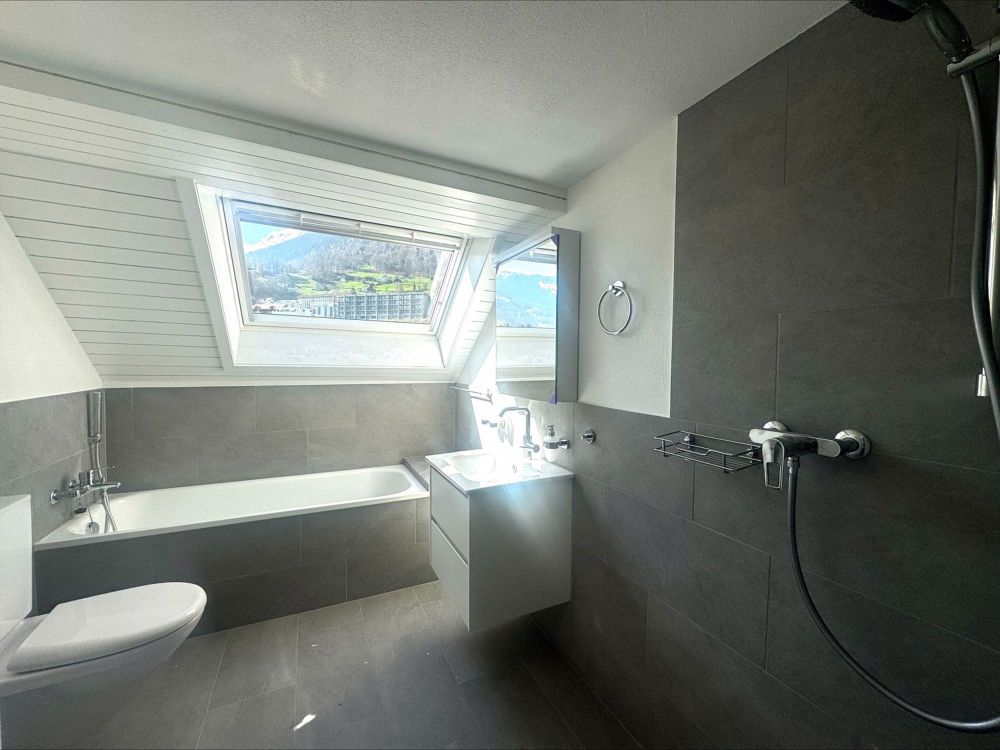 Gemütliche Dachwohnung mit Balkon und eigenem Gartenoase - Bild 5