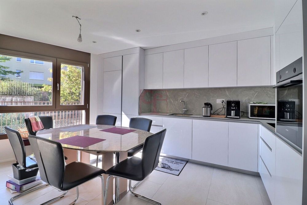Das Zentrum des Clos - 3.5-Zimmer-Wohnung - Cuisine