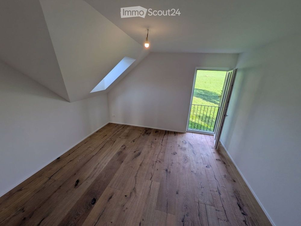 Moderne 4.5-Zimmer-Neubau-Wohnung mit Bergblick in Buchegg ab sofort oder n. Vereinbarung - Bild 6