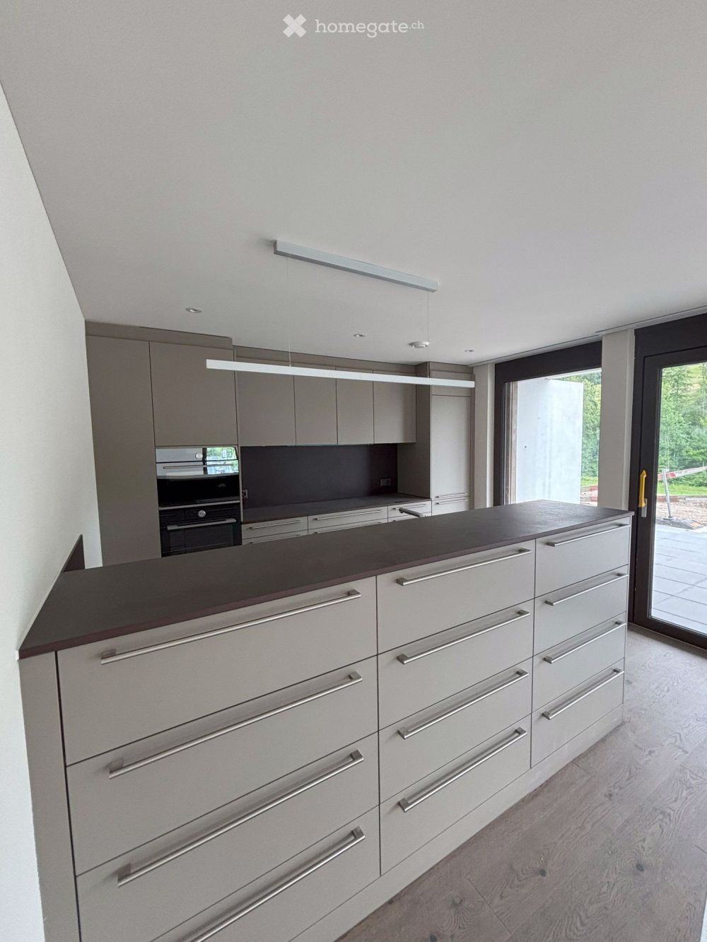 NEU – GROSS - MODERN: 3.5 Zimmer-Wohnung mit Garten: 3.5 Zimmer-Wohnung mit Garten - Bild 2