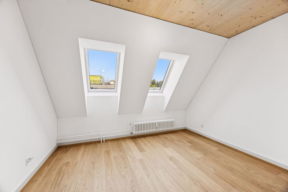 ERSTVERMIETUNG- einzigartige 5- Zimmer-Duplex-Wohnung mit grosser Dachterrasse - Bild 12