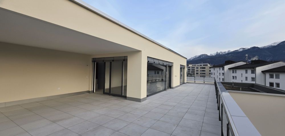 Exklusive 5.5-Zimmer-Attikawohnung mit direktem Liftzugang, See- & Bergsicht - Bild 4