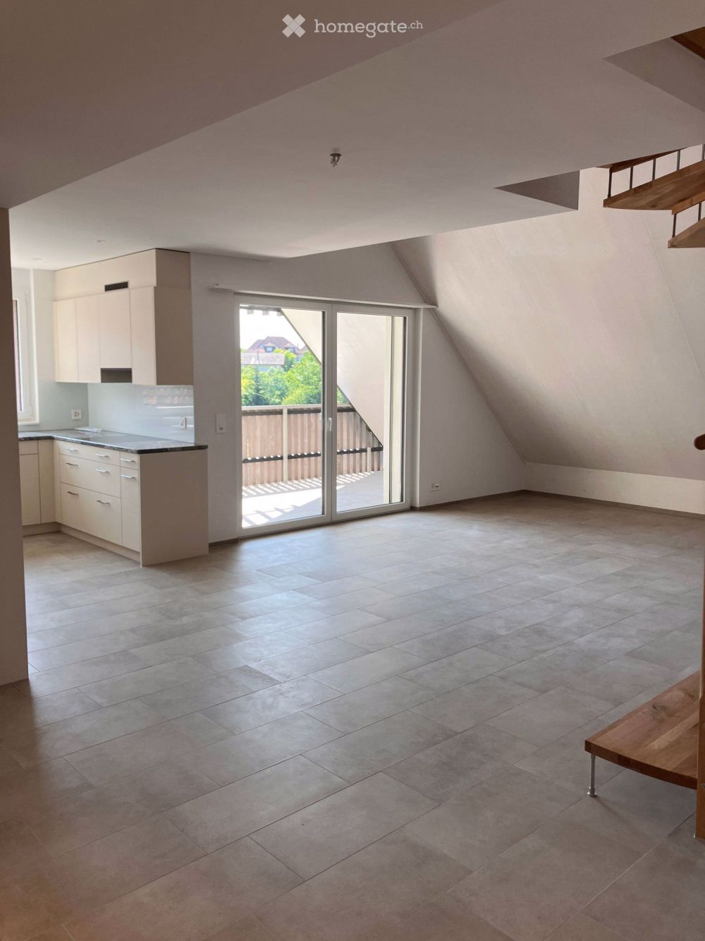 Moderne 3.5-Zimmer-Dachwohnung in Hüttwilen - Bild 2