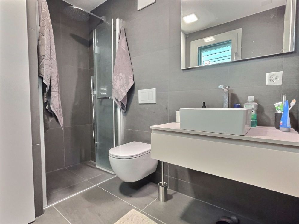 Modernes Doppelhaus, ungewöhnlich - Zu vermieten - Duplex, 4.5 pièces, 150.00 m2