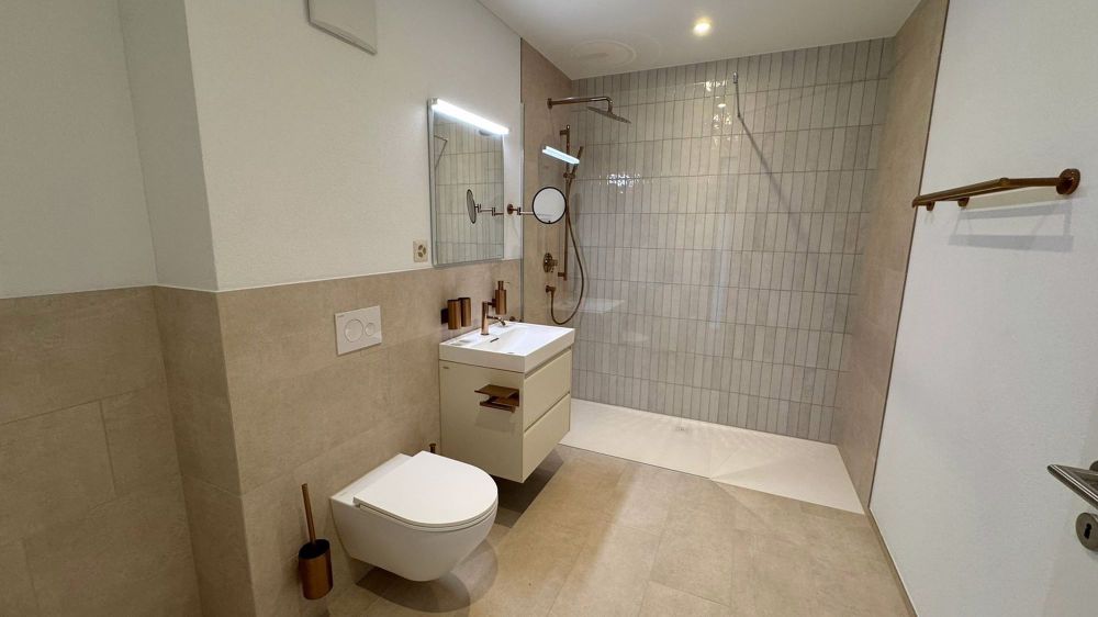 Grosszügige 4.5-Zimmer-Wohnung in einem attraktiven Neubau - Bild 6