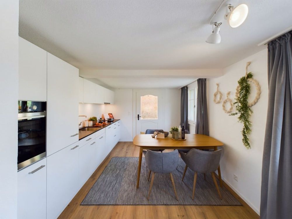 grosse, renovierte 2.5-Zimmer-Wohnung, Erstbezug - Bild 7