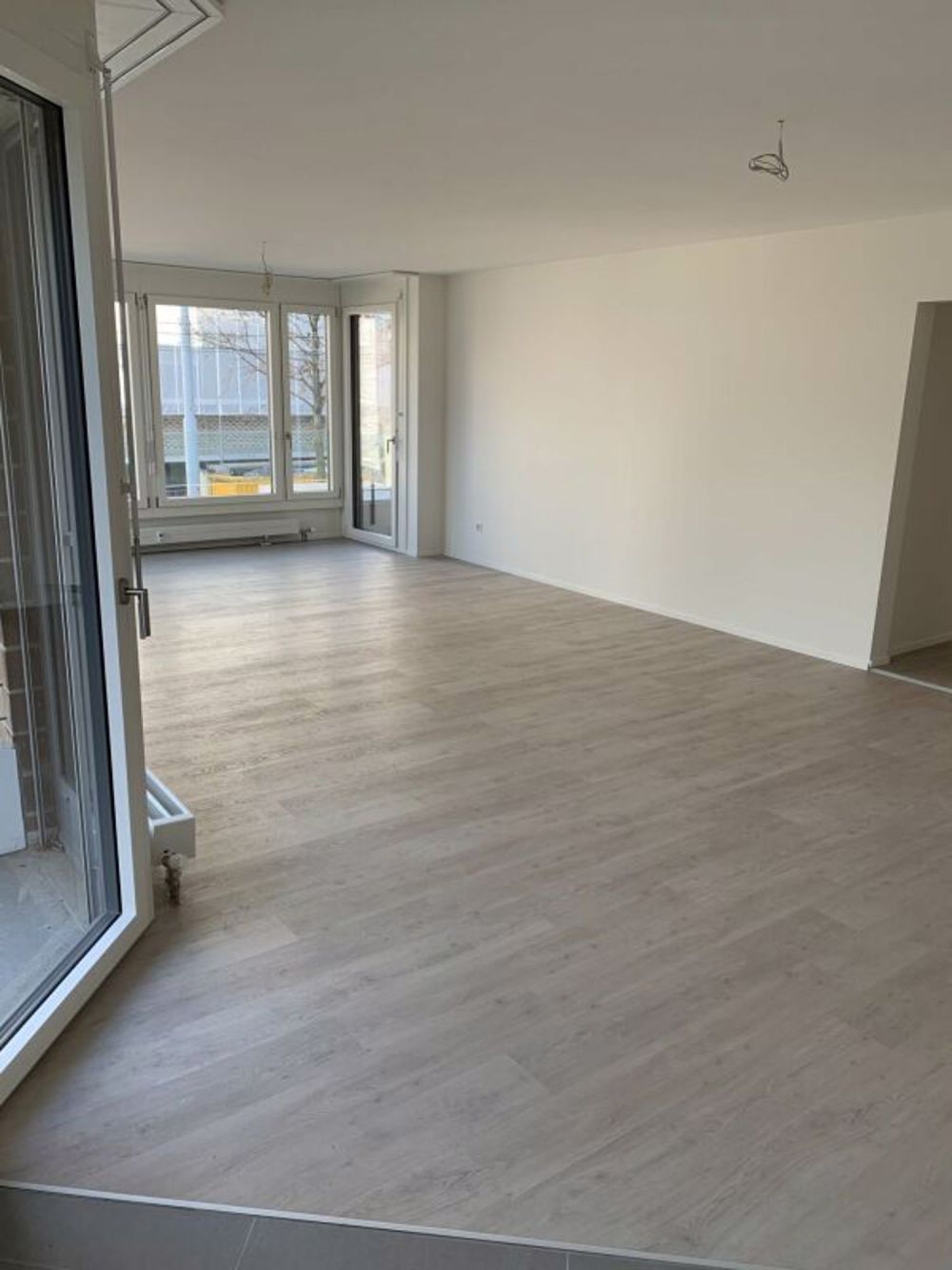 Erstbezug unserer neu sanierten 3.5 Zimmerwohnungen! - Gasstrasse 68-6_Zimmer2